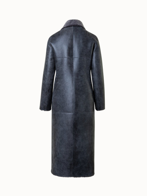 Langer Zweireihiger Mantel aus Shearling